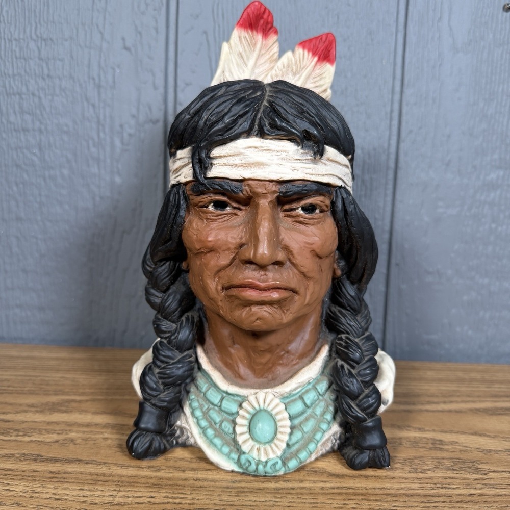 Native American Indian Statue 11in. 320 Universal Statuary Corp. Chicago IL 1966